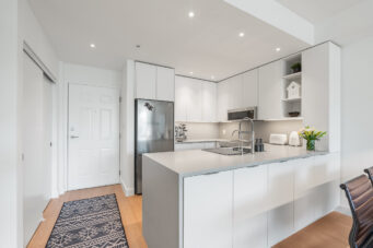 #407 – 3600 Windcrest Drive
